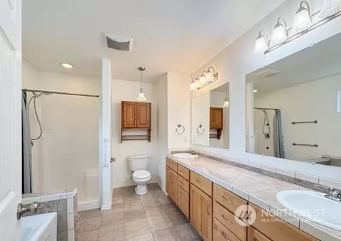 Bath - 41 Farm Pl, Sequim, WA 98382 photo 1 of 4