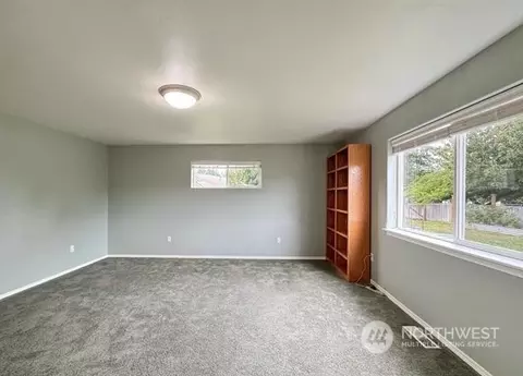 Living - 41 Farm Pl, Sequim, WA 98382 photo 5 of 5