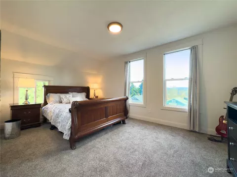 Bedroom - 4810 S 3rd Ave, Everett, WA 98203 photo 2 of 3