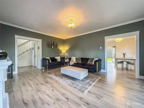 Living - 4810 S 3rd Ave, Everett, WA 98203 photo 1 of 1