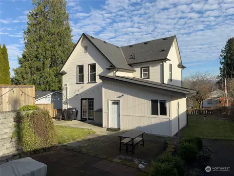 Exterior - 4810 S 3rd Ave, Everett, WA 98203 photo 4 of 4