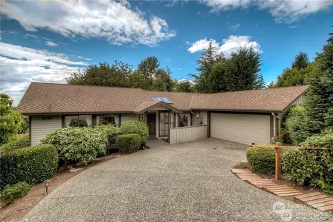 5207 137th Pl SE, Bellevue, WA 98006