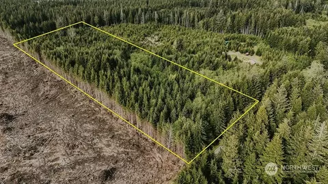 9999 Mora Rd, Forks, WA 98331