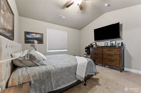 Bedroom - 1112 E Cascade, Othello, WA 99344 photo 7 of 7