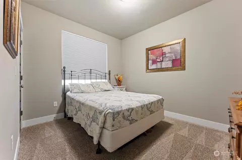 Bedroom - 1112 E Cascade, Othello, WA 99344 photo 4 of 7