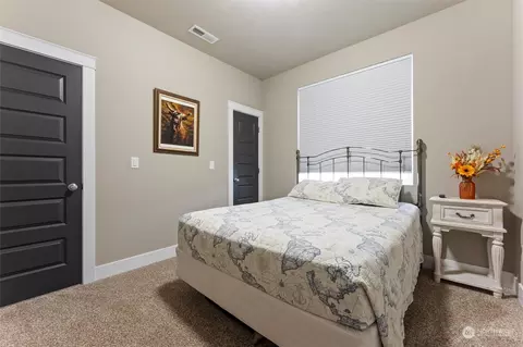 Bedroom - 1112 E Cascade, Othello, WA 99344 photo 1 of 7