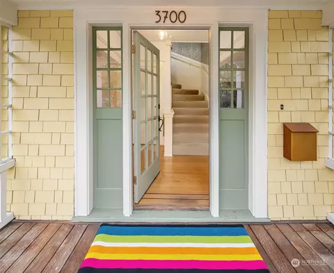 Entry Way - 3700 E Union St, Seattle, WA 98122 photo 1 of 2