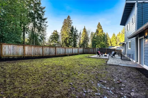 Exterior - 23032 19th Ave SE, Bothell, WA 98021 photo 5 of 7