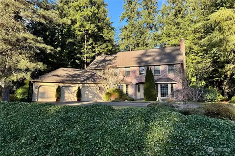 17408 NE 142nd St, Redmond, WA 98052