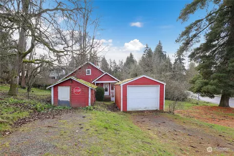 803 Stevens St, Steilacoom, WA 98388
