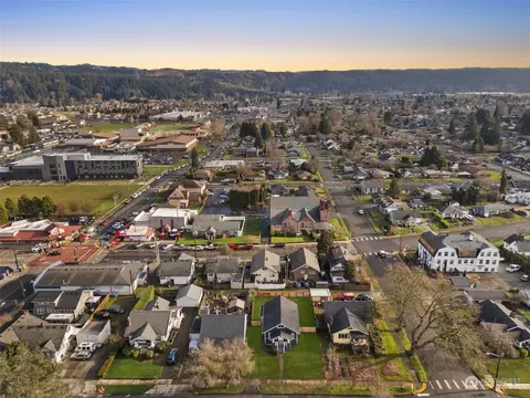 View/Area - 907 Sumner Ave, Sumner, WA 98390 photo 4 of 6