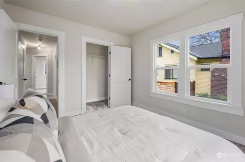 Bedroom - 907 Sumner Ave, Sumner, WA 98390 photo 2 of 5