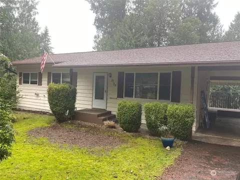 8189 University Point Cir NE, Bremerton, WA 98311