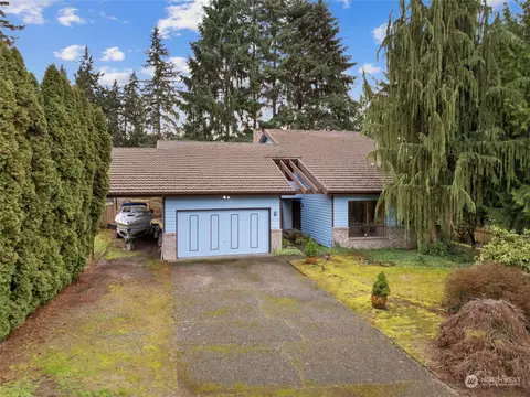 14209 NE 12th Pl, Bellevue, WA 98007
