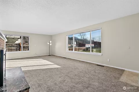 16421 64th St E, Sumner, WA 98390 photo 7