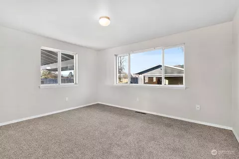 16421 64th St E, Sumner, WA 98390 photo 23