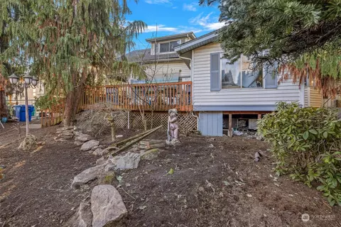 728 S Director, Seattle, WA 98108