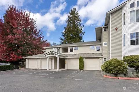 2001 120th Pl SE #4-102, Everett, WA 98208
