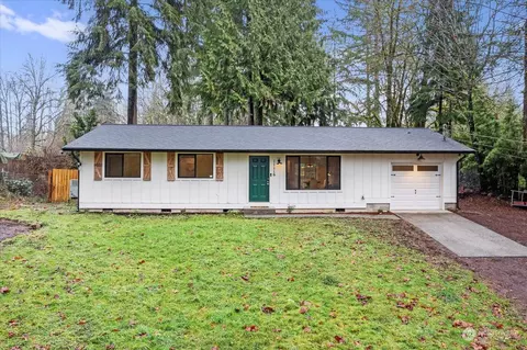 11116 E Lake Joy Dr NE, Carnation, WA 98014