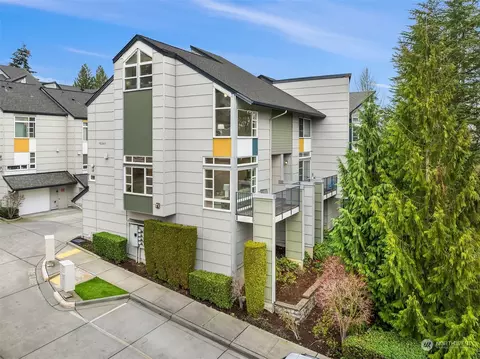 15240 NE 81st Way #H-107, Redmond, WA 98052