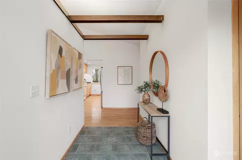 Entry Way - 17322 95th Ave NE, Bothell, WA 98011 photo 1 of 4