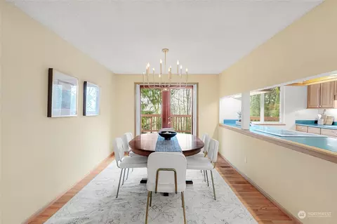 Dining - 17322 95th Ave NE, Bothell, WA 98011 photo 2 of 2