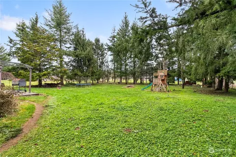 Exterior - 6968 Plum Tree Pl, Everson, WA 98247 photo 7 of 10