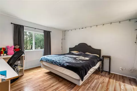 Bedroom - 6968 Plum Tree Pl, Everson, WA 98247 photo 4 of 5