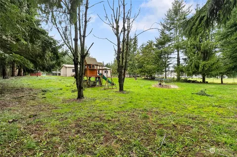 Exterior - 6968 Plum Tree Pl, Everson, WA 98247 photo 8 of 10