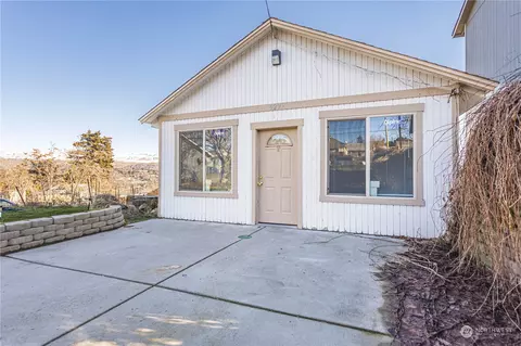 927 Cashmere St, Wenatchee, WA 98801