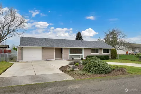 24815 22nd Ave S, Kent, WA 98032