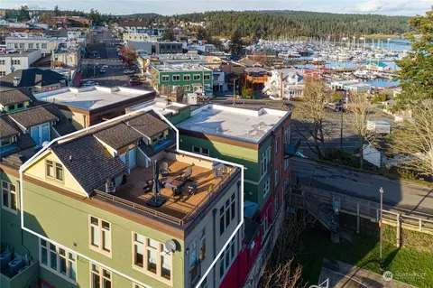 232 A St #R5, Friday Harbor, WA 98250