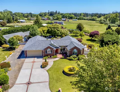 63 Lazy Creek Ln, Sequim, WA 98382