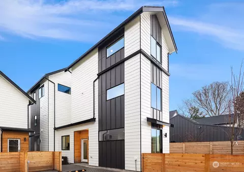 843 NW 61st St, Seattle, WA 98107