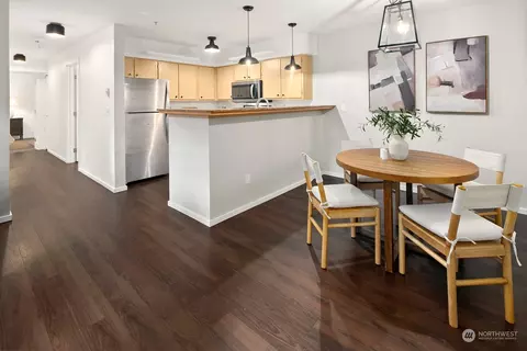 Dining - 10709 Valley View Rd #A203, Bothell, WA 98011 photo 1 of 2