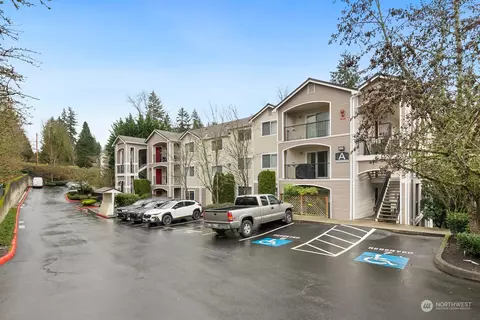 Exterior - 10709 Valley View Rd #A203, Bothell, WA 98011 photo 1 of 6