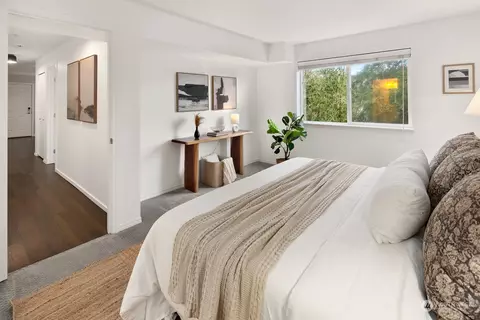 Bedroom - 10709 Valley View Rd #A203, Bothell, WA 98011 photo 4 of 5