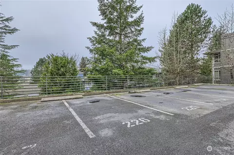 Exterior - 3924 243rd Pl SE #G302, Bothell, WA 98021 photo 2 of 5