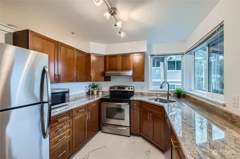 Kitchen - 3924 243rd Pl SE #G302, Bothell, WA 98021 photo 1 of 3