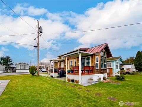 8080 Harborview Rd #M183, Blaine, WA 98230