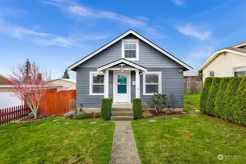 2417 Moore St, Bellingham, WA 98229