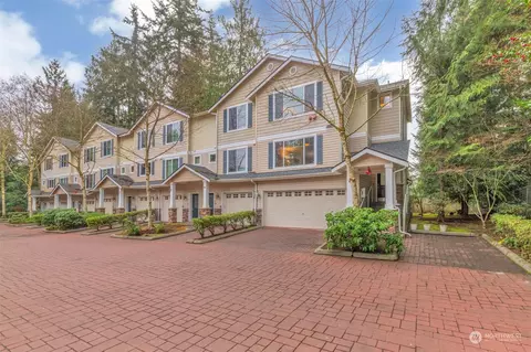 5708 198th St SW #H, Lynnwood, WA 98036