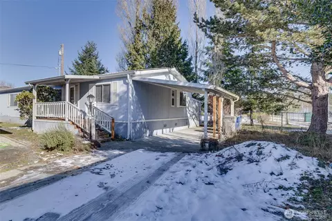 415 Lakeview Rd #K10, Lynnwood, WA 98087