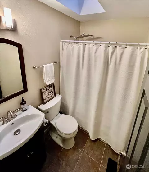Bath - 205 Thompson Ave NW, Orting, WA 98360 photo 1 of 3