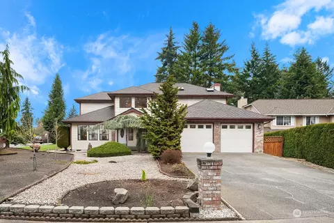 1076 SW 325th Ct, Federal Way, WA 98023