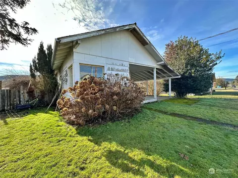 231 E Main St, Mossyrock, WA 98564