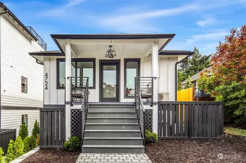 4724 37th Ave SW, Seattle, WA 98126