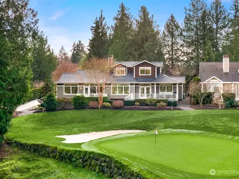 718 Tiffany Mdws NE, Bainbridge Island, WA 98110