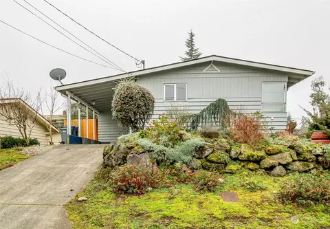 6203 S 116th St, Seattle, WA 98178