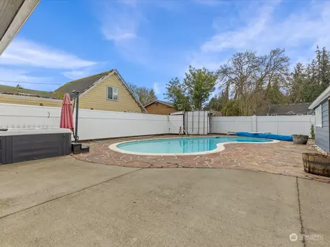 406 Pecks Dr, Everett, WA 98203 photo 23